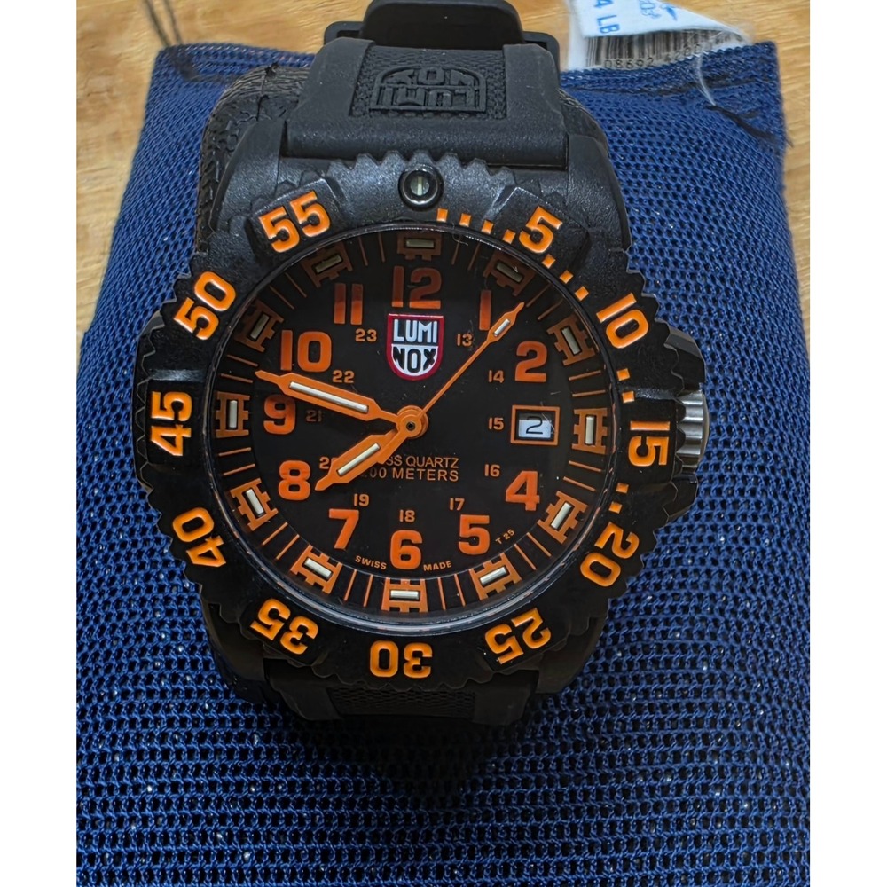 Luminox Navy SEAL Colormark 3050/3950 Black Orange Swiss Quartz Mens Watch